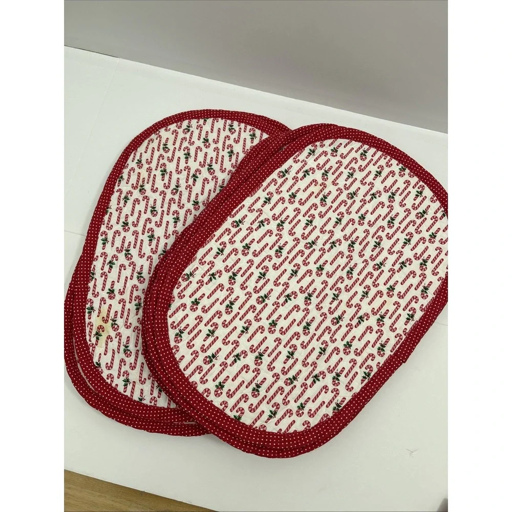 Christmas‎ Placemat And Napkin Set/24 Candy Cane Quilted Stains Vtg SKU 1229